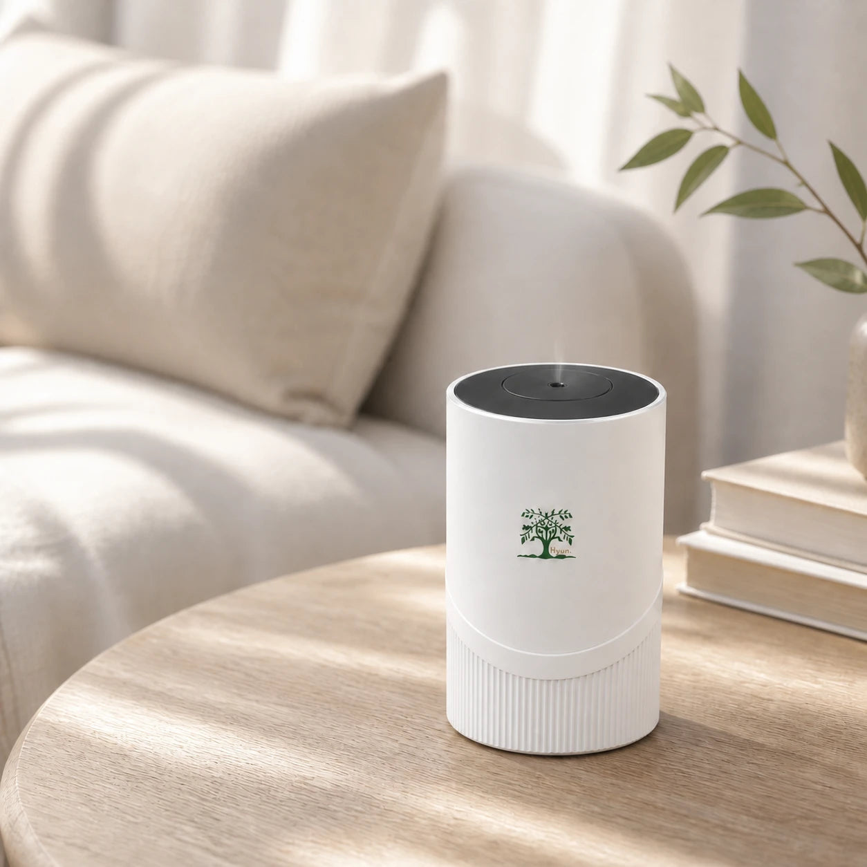 Hyun diffuser in an ivory living room